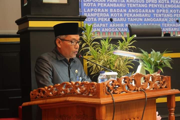 1564804278-RiauBertuah co-Kabag persidangan sampaikan laporan